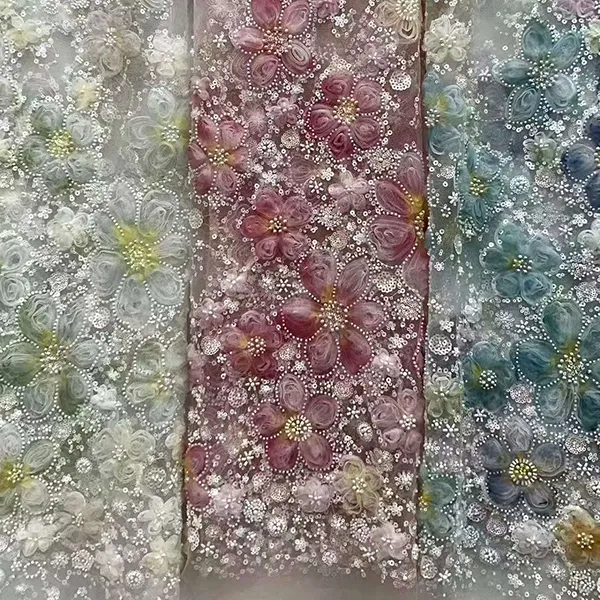 스팽글과 비즈가 있는 3d 리본 꽃 자수 네트 패브릭